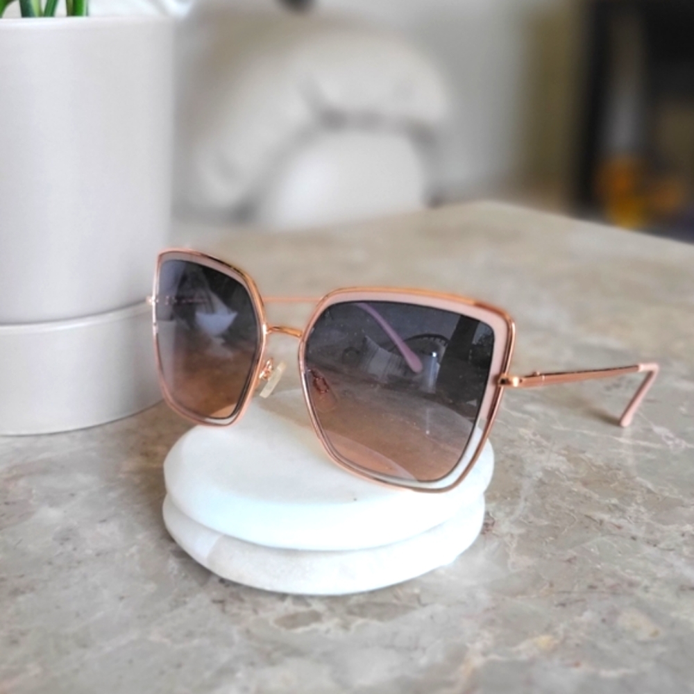 Square Cat Eye Rose Gold Frames - image 1